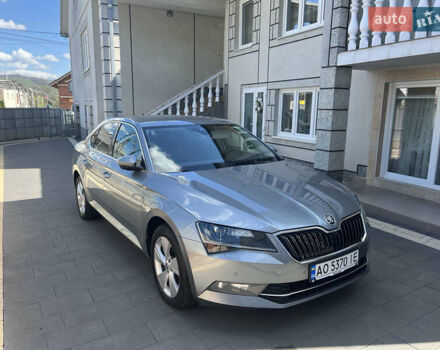 Сірий Шкода Суперб, об'ємом двигуна 2 л та пробігом 318 тис. км за 15900 $, фото 3 на Automoto.ua