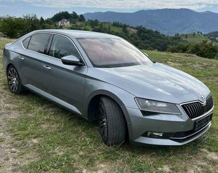 Шкода Суперб 2017 в Межгорье на Automoto.ua Серый Шкода Суперб, объемом двигателя 1.97 л и пробегом 212 тыс. км за 21000 $, фото 6 на Automoto.ua
