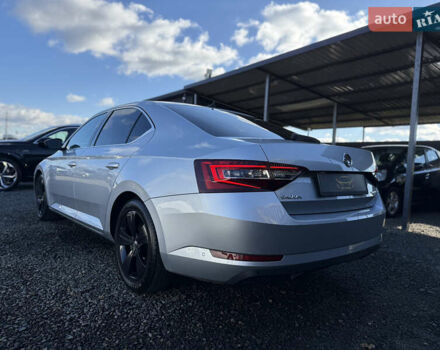 Серый Шкода Суперб, объемом двигателя 1.97 л и пробегом 198 тыс. км за 20499 $, фото 6 на Automoto.ua