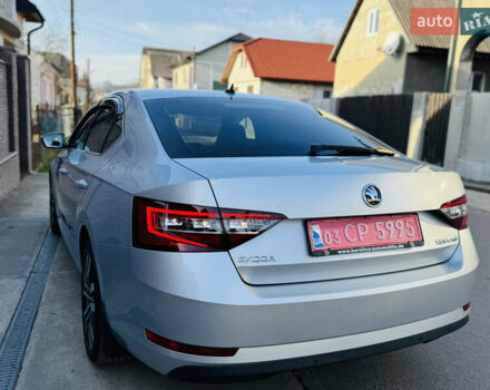 Серый Шкода Суперб, объемом двигателя 2 л и пробегом 210 тыс. км за 16450 $, фото 77 на Automoto.ua