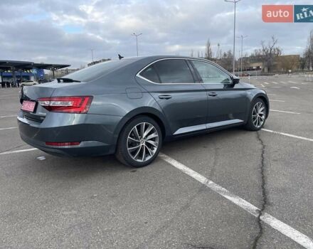 Серый Шкода Суперб, объемом двигателя 2 л и пробегом 260 тыс. км за 19500 $, фото 10 на Automoto.ua