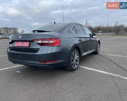 Серый Шкода Суперб, объемом двигателя 2 л и пробегом 260 тыс. км за 19500 $, фото 6 на Automoto.ua