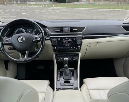 Серый Шкода Суперб, объемом двигателя 2 л и пробегом 260 тыс. км за 19500 $, фото 46 на Automoto.ua