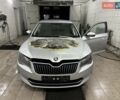 Серый Шкода Суперб, объемом двигателя 1.97 л и пробегом 200 тыс. км за 8900 $, фото 22 на Automoto.ua
