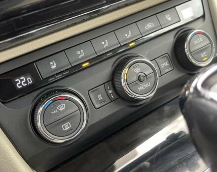 Серый Шкода Суперб, объемом двигателя 2 л и пробегом 260 тыс. км за 19500 $, фото 111 на Automoto.ua