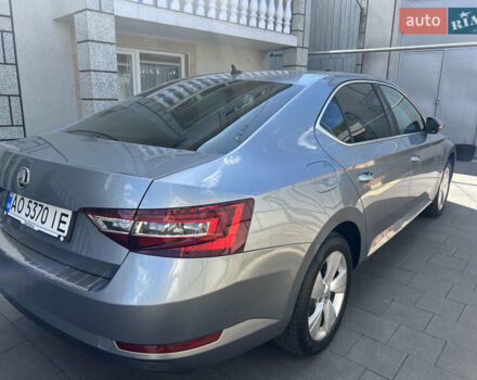 Сірий Шкода Суперб, об'ємом двигуна 2 л та пробігом 318 тис. км за 15900 $, фото 2 на Automoto.ua