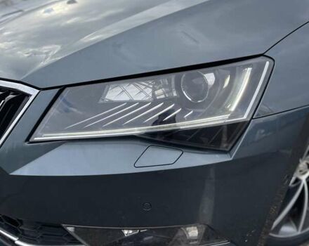 Серый Шкода Суперб, объемом двигателя 2 л и пробегом 260 тыс. км за 19500 $, фото 31 на Automoto.ua