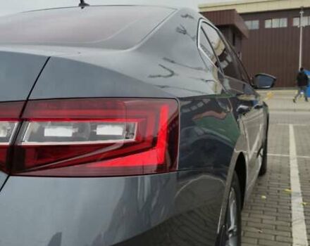 Серый Шкода Суперб, объемом двигателя 1.8 л и пробегом 130 тыс. км за 20000 $, фото 2 на Automoto.ua