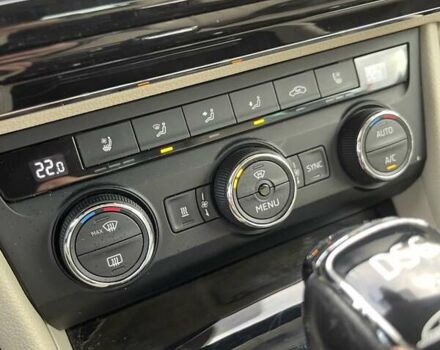 Серый Шкода Суперб, объемом двигателя 2 л и пробегом 260 тыс. км за 19500 $, фото 59 на Automoto.ua