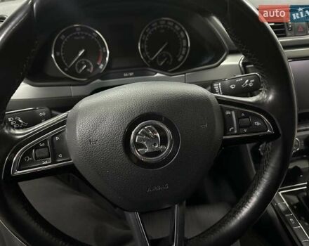 Серый Шкода Суперб, объемом двигателя 1.97 л и пробегом 200 тыс. км за 8900 $, фото 16 на Automoto.ua