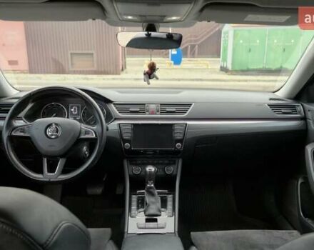 Серый Шкода Суперб, объемом двигателя 1.8 л и пробегом 130 тыс. км за 20000 $, фото 15 на Automoto.ua