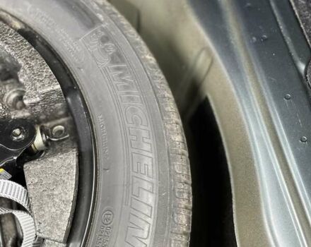 Серый Шкода Суперб, объемом двигателя 2 л и пробегом 260 тыс. км за 19500 $, фото 116 на Automoto.ua