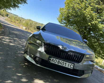 Шкода Суперб 2017 в Виннице на Automoto.ua Серый Шкода Суперб, объемом двигателя 1.97 л и пробегом 265 тыс. км за 17500 $, фото 4 на Automoto.ua