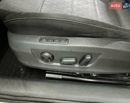 Серый Шкода Суперб, объемом двигателя 1.97 л и пробегом 200 тыс. км за 8900 $, фото 13 на Automoto.ua