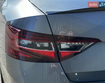 Сірий Шкода Суперб, об'ємом двигуна 1.97 л та пробігом 154 тис. км за 19599 $, фото 9 на Automoto.ua