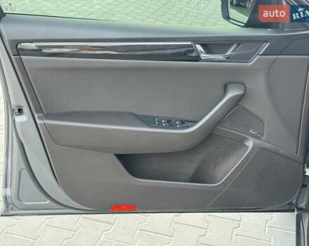 Сірий Шкода Суперб, об'ємом двигуна 1.97 л та пробігом 151 тис. км за 29500 $, фото 12 на Automoto.ua