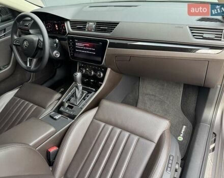 Сірий Шкода Суперб, об'ємом двигуна 1.97 л та пробігом 151 тис. км за 29500 $, фото 22 на Automoto.ua