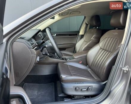 Сірий Шкода Суперб, об'ємом двигуна 1.97 л та пробігом 151 тис. км за 29500 $, фото 13 на Automoto.ua