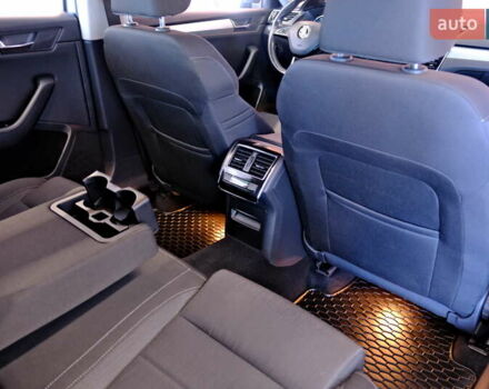 Серый Шкода Суперб, объемом двигателя 1.8 л и пробегом 102 тыс. км за 16900 $, фото 48 на Automoto.ua