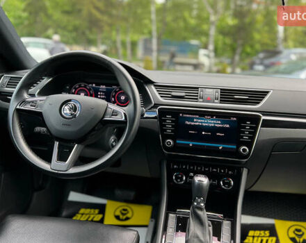 Шкода Суперб 2018 в Львове на Automoto.ua Серый Шкода Суперб, объемом двигателя 2 л и пробегом 62 тыс. км за 31600 $, фото 14 на Automoto.ua