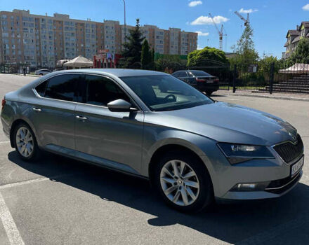 Сірий Шкода Суперб, об'ємом двигуна 1.8 л та пробігом 144 тис. км за 18900 $, фото 2 на Automoto.ua