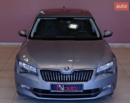 Серый Шкода Суперб, объемом двигателя 1.8 л и пробегом 102 тыс. км за 16900 $, фото 1 на Automoto.ua