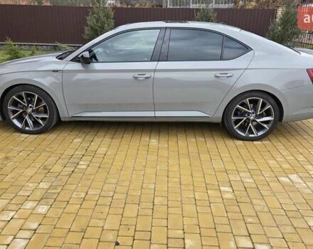 Серый Шкода Суперб, объемом двигателя 1.97 л и пробегом 175 тыс. км за 26300 $, фото 3 на Automoto.ua