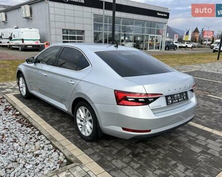 Серый Шкода Суперб, объемом двигателя 1.97 л и пробегом 155 тыс. км за 25000 $, фото 5 на Automoto.ua