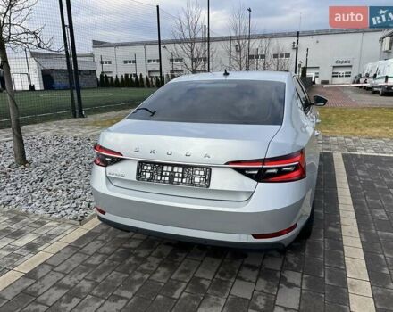 Серый Шкода Суперб, объемом двигателя 1.97 л и пробегом 155 тыс. км за 25000 $, фото 7 на Automoto.ua