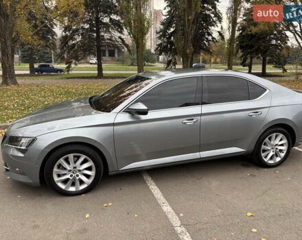 Серый Шкода Суперб, объемом двигателя 1.97 л и пробегом 167 тыс. км за 30750 $, фото 6 на Automoto.ua