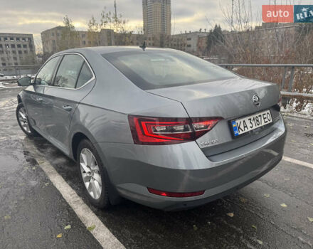 Серый Шкода Суперб, объемом двигателя 1.8 л и пробегом 113 тыс. км за 18400 $, фото 5 на Automoto.ua