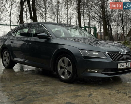 Серый Шкода Суперб, объемом двигателя 1.97 л и пробегом 230 тыс. км за 18900 $, фото 5 на Automoto.ua
