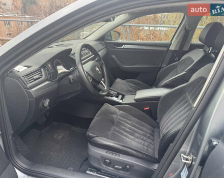 Серый Шкода Суперб, объемом двигателя 1.8 л и пробегом 113 тыс. км за 18400 $, фото 11 на Automoto.ua