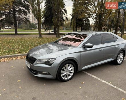 Серый Шкода Суперб, объемом двигателя 1.97 л и пробегом 167 тыс. км за 30750 $, фото 5 на Automoto.ua
