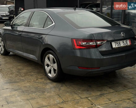 Серый Шкода Суперб, объемом двигателя 1.97 л и пробегом 230 тыс. км за 18900 $, фото 3 на Automoto.ua