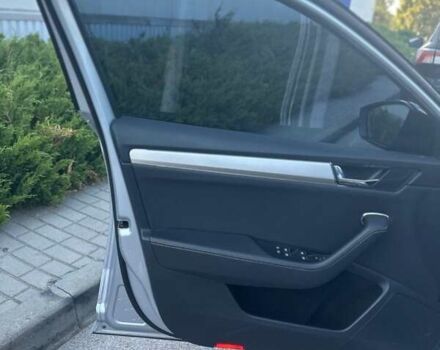 Сірий Шкода Суперб, об'ємом двигуна 2 л та пробігом 158 тис. км за 25500 $, фото 33 на Automoto.ua