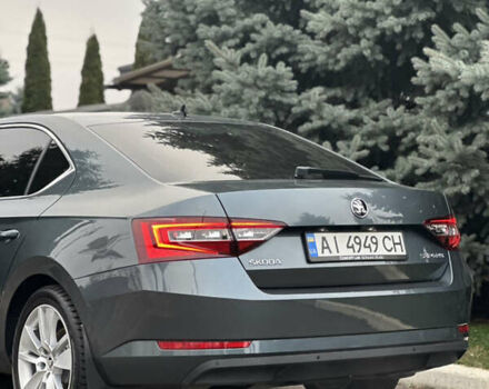 Серый Шкода Суперб, объемом двигателя 1.97 л и пробегом 107 тыс. км за 25500 $, фото 3 на Automoto.ua