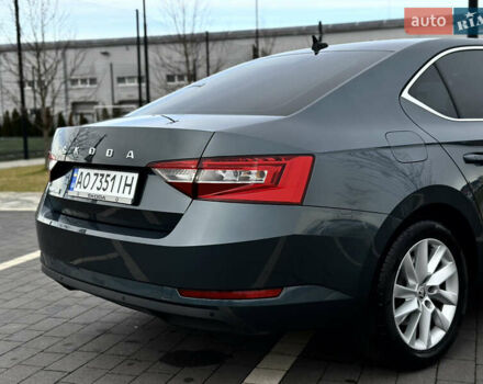 Серый Шкода Суперб, объемом двигателя 2 л и пробегом 218 тыс. км за 19999 $, фото 19 на Automoto.ua