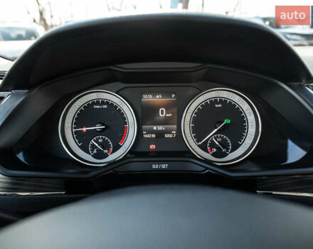 Серый Шкода Суперб, объемом двигателя 1.97 л и пробегом 164 тыс. км за 27700 $, фото 29 на Automoto.ua