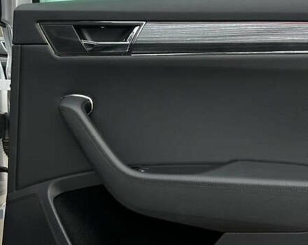 Сірий Шкода Суперб, об'ємом двигуна 1.97 л та пробігом 178 тис. км за 28800 $, фото 6 на Automoto.ua