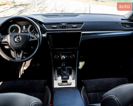 Сірий Шкода Суперб, об'ємом двигуна 1.97 л та пробігом 163 тис. км за 27300 $, фото 25 на Automoto.ua