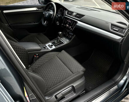 Серый Шкода Суперб, объемом двигателя 2 л и пробегом 218 тыс. км за 19999 $, фото 43 на Automoto.ua