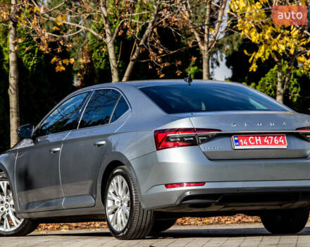 Сірий Шкода Суперб, об'ємом двигуна 1.97 л та пробігом 163 тис. км за 27300 $, фото 2 на Automoto.ua