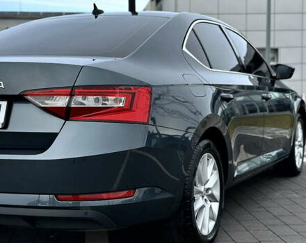 Серый Шкода Суперб, объемом двигателя 2 л и пробегом 218 тыс. км за 19999 $, фото 18 на Automoto.ua