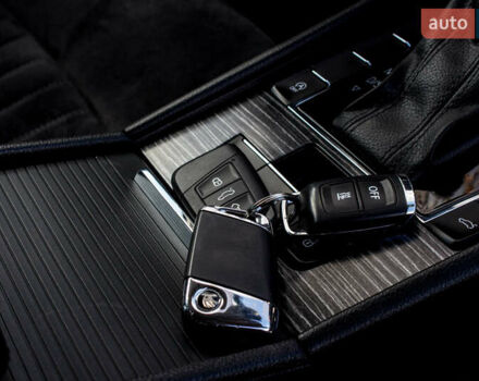 Сірий Шкода Суперб, об'ємом двигуна 1.97 л та пробігом 163 тис. км за 27300 $, фото 67 на Automoto.ua