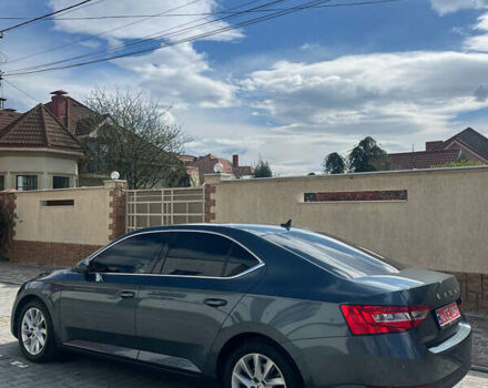 Серый Шкода Суперб, объемом двигателя 2 л и пробегом 298 тыс. км за 20500 $, фото 4 на Automoto.ua