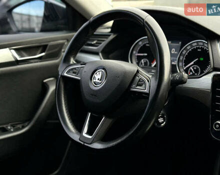 Серый Шкода Суперб, объемом двигателя 2 л и пробегом 218 тыс. км за 19999 $, фото 47 на Automoto.ua