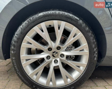 Серый Шкода Суперб, объемом двигателя 2 л и пробегом 215 тыс. км за 25400 $, фото 32 на Automoto.ua