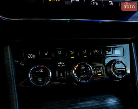 Сірий Шкода Суперб, об'ємом двигуна 1.97 л та пробігом 163 тис. км за 27300 $, фото 28 на Automoto.ua