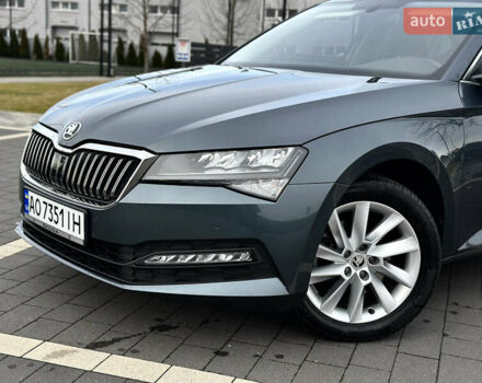 Серый Шкода Суперб, объемом двигателя 2 л и пробегом 218 тыс. км за 19999 $, фото 1 на Automoto.ua